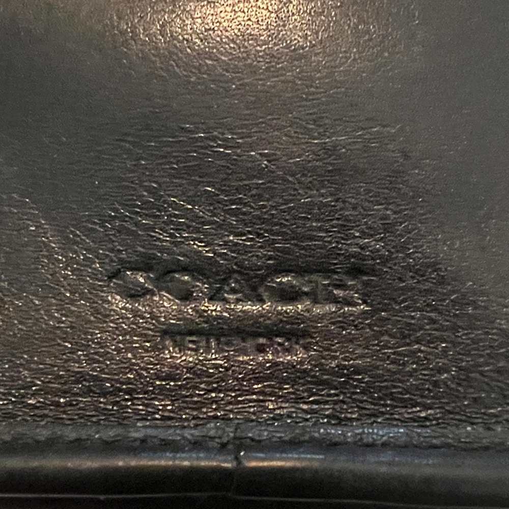 Coach Classic Turn lock Small Crossbody Handbag in Black Leather - Picture 14 of 14